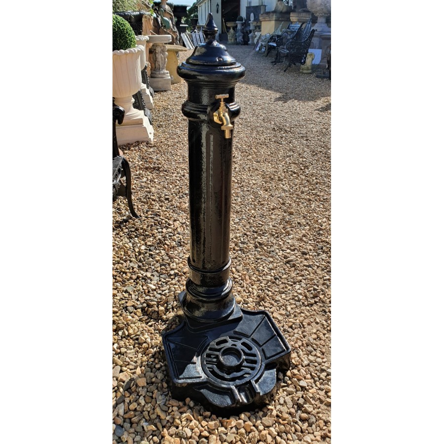 Decorative outdoor Water Tap Moy Antiques